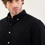 Oakyr Best Oxford Men’s Solid Black Slim-Fit Button-Down Shirt